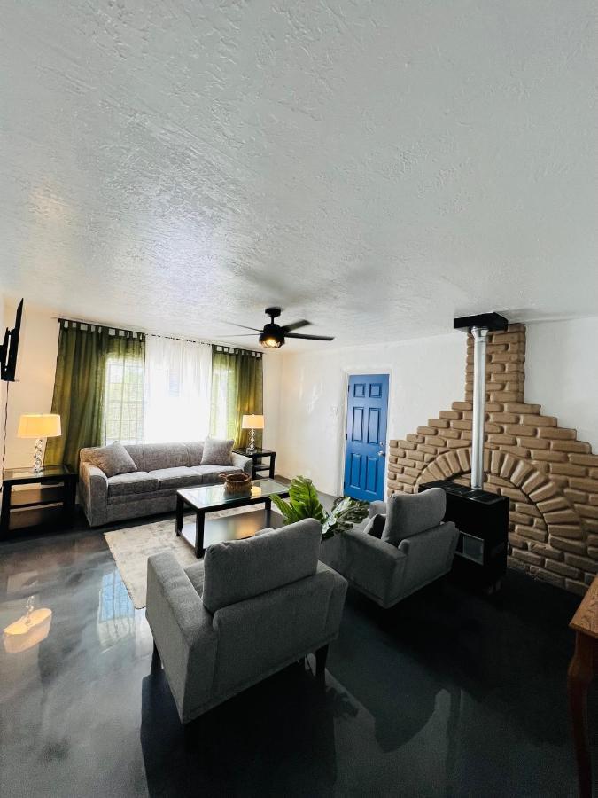 Los Casita Azul- Cozy Blue House Villa Los Lunas Eksteriør bilde